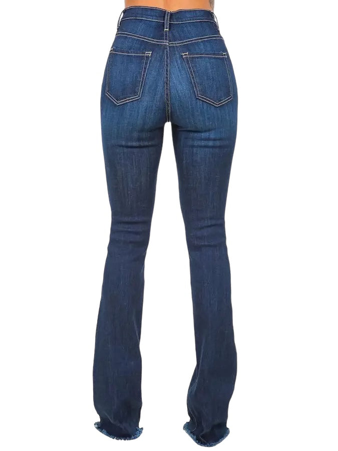 the back of a woman's jeans