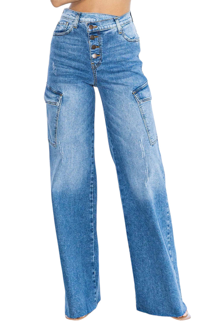 a woman wearing a pair of blue jeans