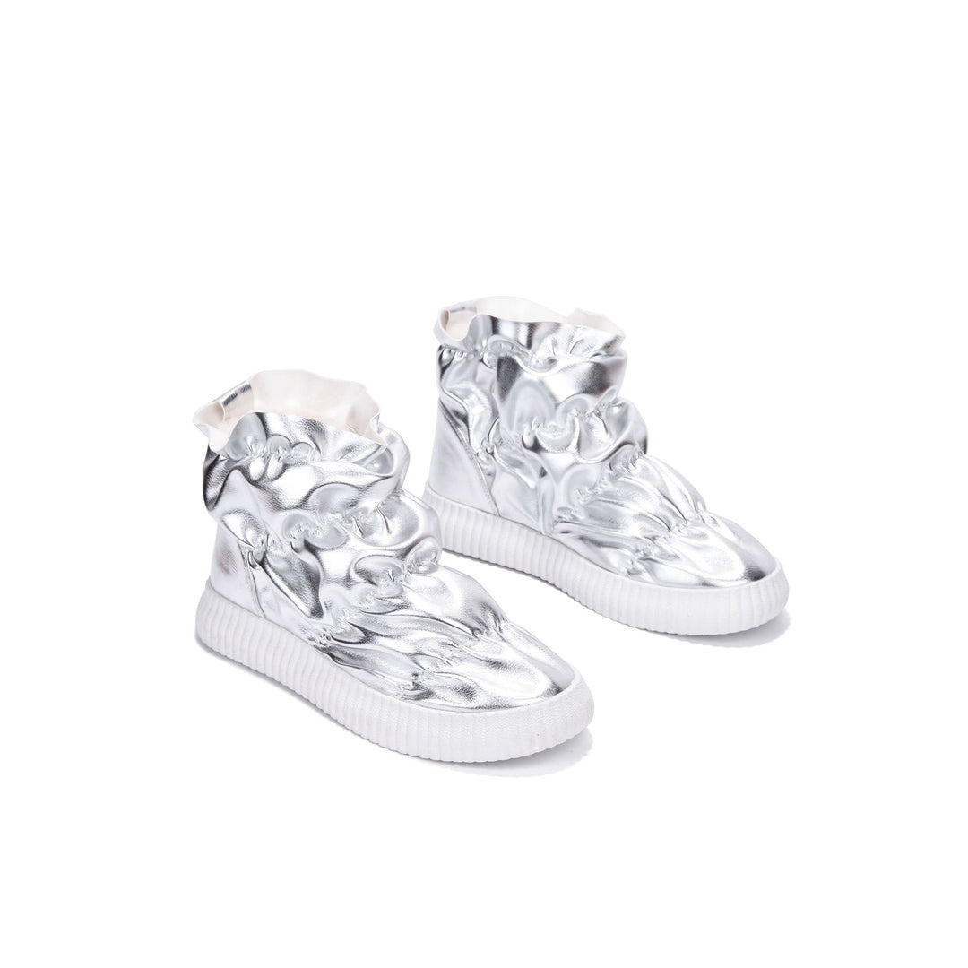 Braxton- Silver Cape Robbin