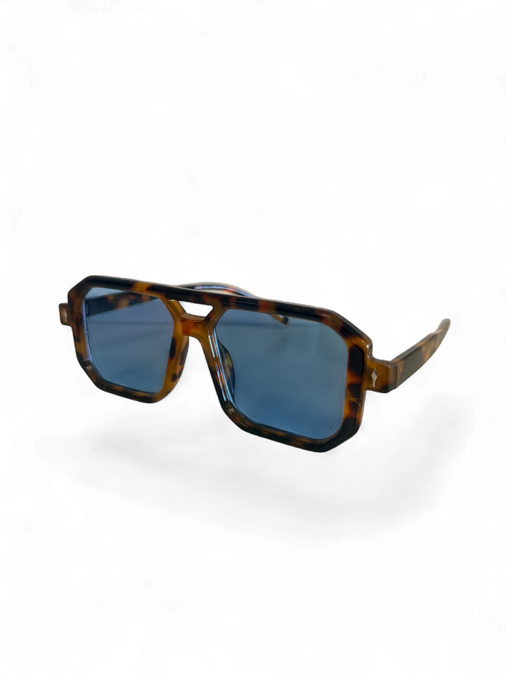 Sunglasses: Style  1382 {Tinted Block Aviator Sunglasses}